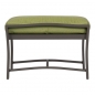 Hocker mit Kissen