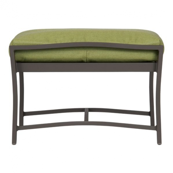 Hocker mit Kissen