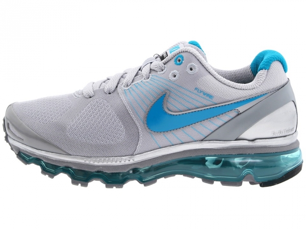 Sportschuh mit Luftsohle 2010